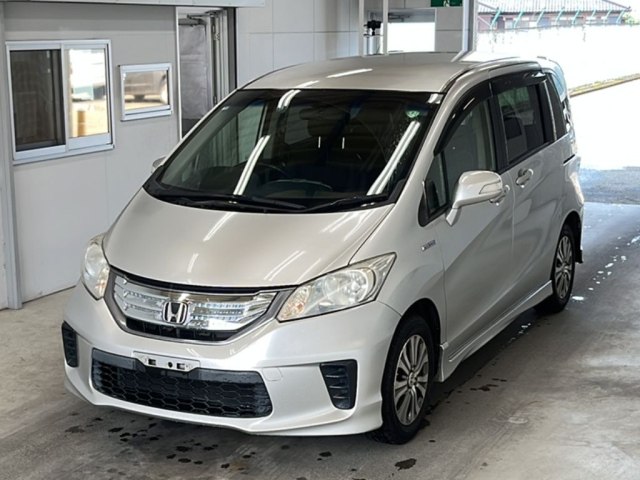 HONDA FREED 2012