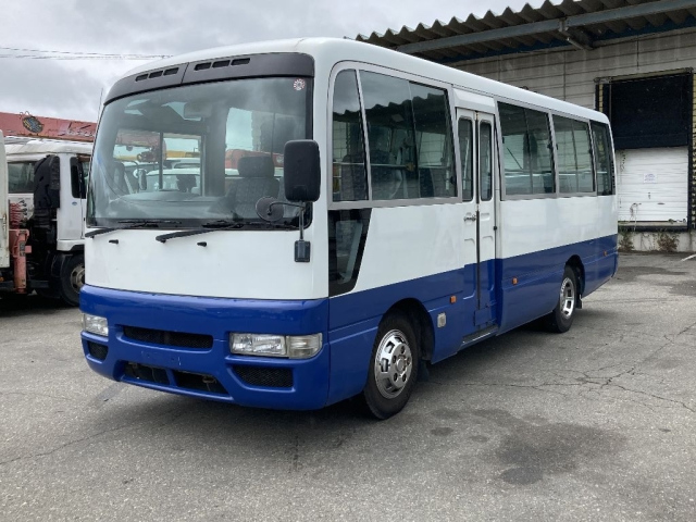 NISSAN CIVILIAN 2010