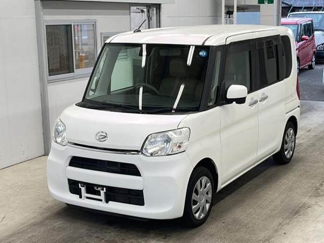 DAIHATSU TANTO 2015