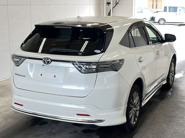 TOYOTA HARRIER 2016