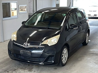 TOYOTA RACTIS 2011