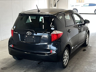 TOYOTA RACTIS 2011