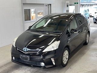 TOYOTA PRIUS ALPHA 2012