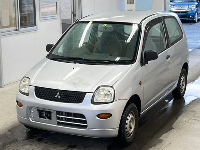 MITSUBISHI MINICA 2009