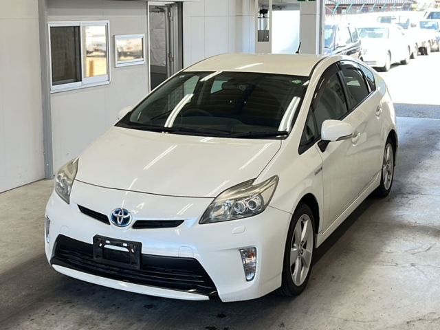 TOYOTA PRIUS 2015