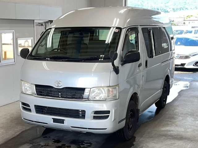 TOYOTA REGIUS ACE VAN 2009