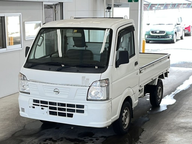 NISSAN CLIPPER TRUCK 2014