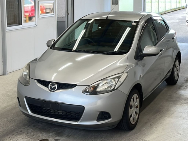 MAZDA DEMIO 2010