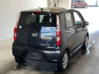 DAIHATSU MOVE 2011