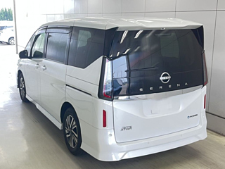 Заказать NISSAN SERENA