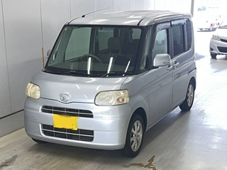 DAIHATSU TANTO 2010