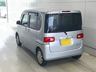 DAIHATSU TANTO 2010