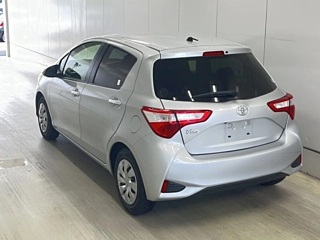 TOYOTA VITZ 2019