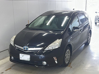 TOYOTA PRIUS ALPHA 2014