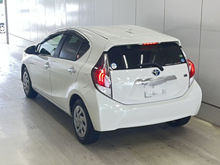 TOYOTA AQUA 2016