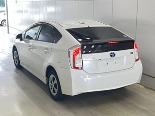 TOYOTA PRIUS 2014
