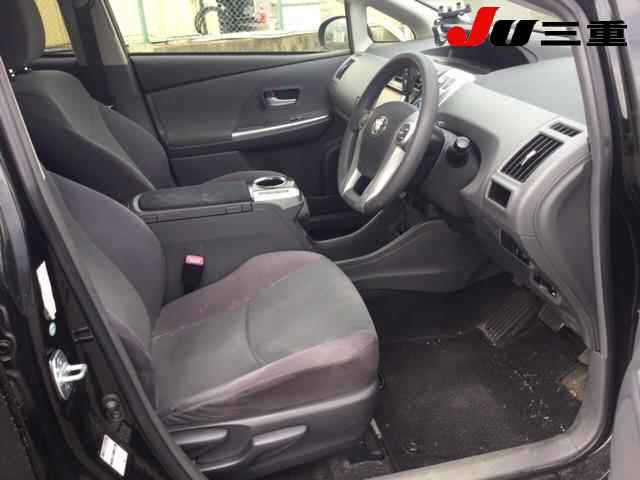 TOYOTA PRIUS ALPHA 2012