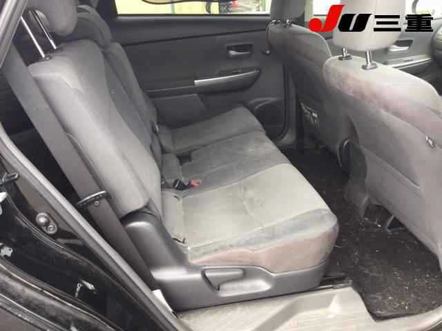 TOYOTA PRIUS ALPHA 2012