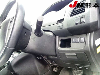 NISSAN SERENA 2013