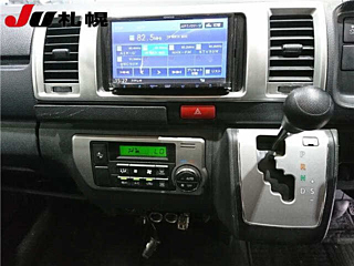 TOYOTA HIACE VAN 2018