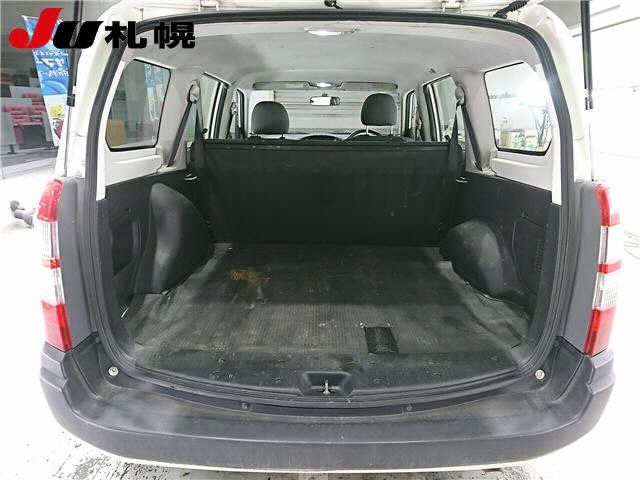 TOYOTA SUCCEED 2013