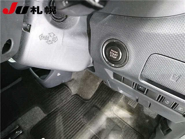 MITSUBISHI DELICA D2 2012