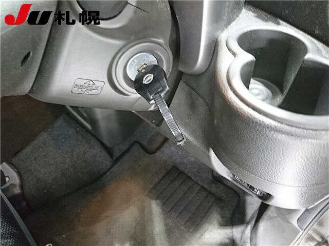 NISSAN CUBE 2012