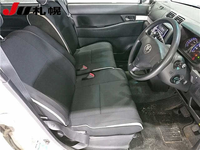 TOYOTA PIXIS SPACE 2012