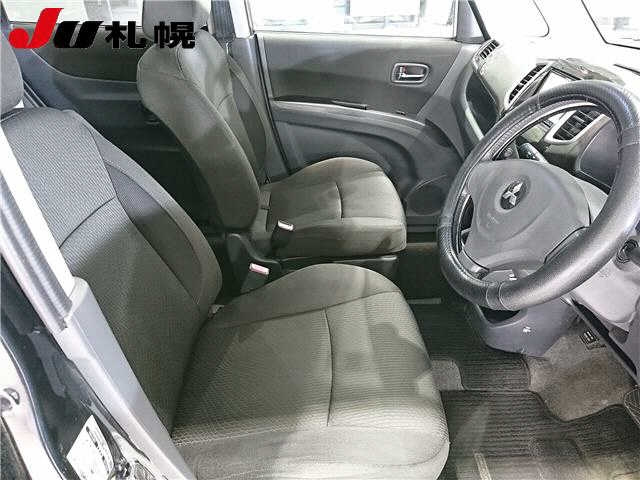 MITSUBISHI DELICA D2 2012