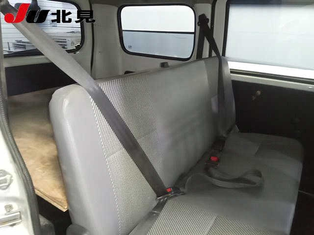 TOYOTA LITE ACE VAN 2011