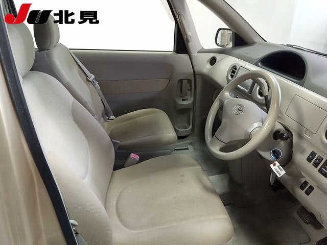 TOYOTA PORTE 2008
