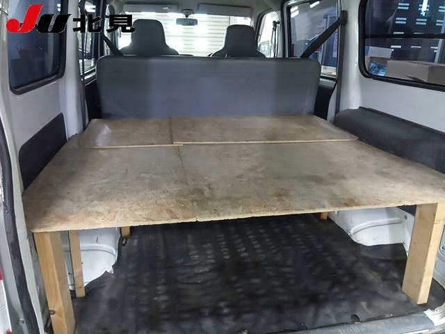 TOYOTA LITE ACE VAN 2011