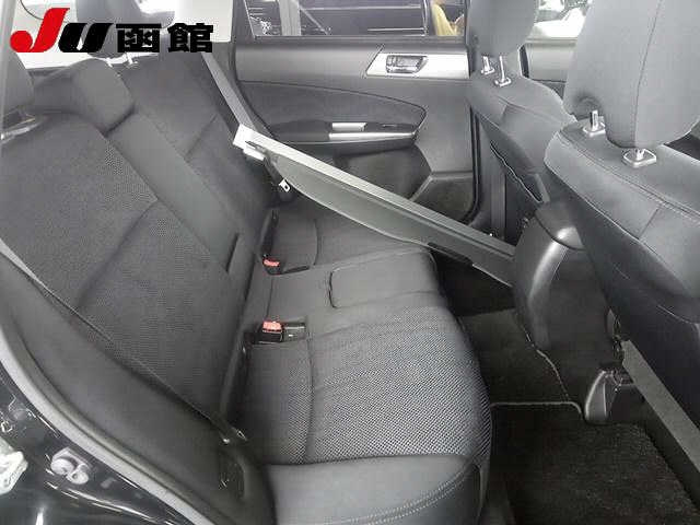 SUBARU FORESTER 2012
