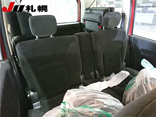 NISSAN SERENA 2010