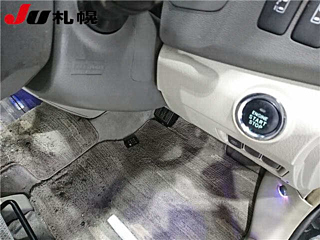TOYOTA ISIS 2010