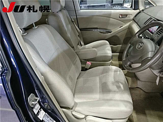 TOYOTA ISIS 2008