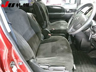 NISSAN SERENA 2010