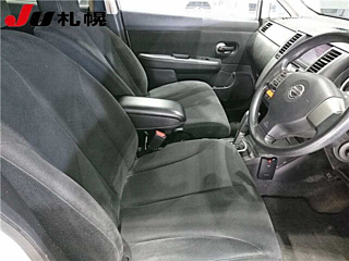 NISSAN TIIDA 2008