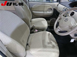 TOYOTA SIENTA 2008