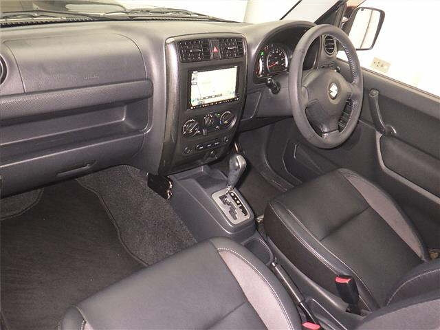 SUZUKI JIMNY 2010