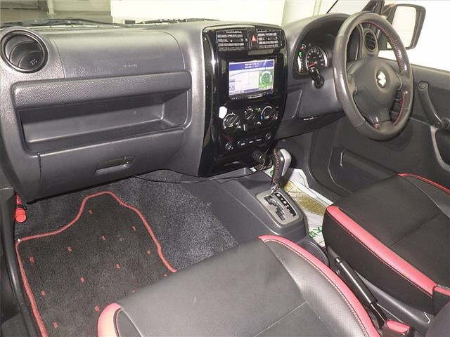 SUZUKI JIMNY SIERRA 2013