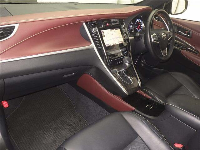 TOYOTA HARRIER 2015
