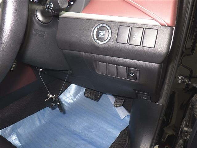 TOYOTA HARRIER 2015