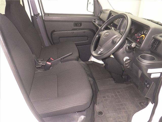 DAIHATSU HIJET VAN 2019