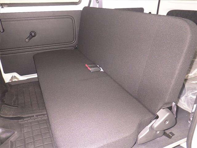 DAIHATSU HIJET VAN 2019
