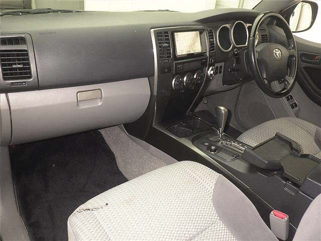 TOYOTA HILUX SURF 2009