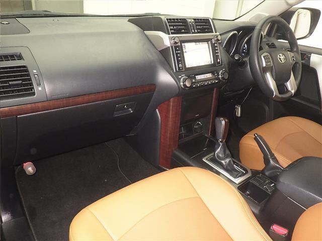TOYOTA LAND CRUISER PRADO 2013