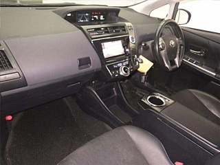 TOYOTA PRIUS ALPHA 2016