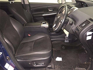 TOYOTA PRIUS ALPHA 2016