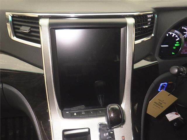 TOYOTA VELLFIRE 2012